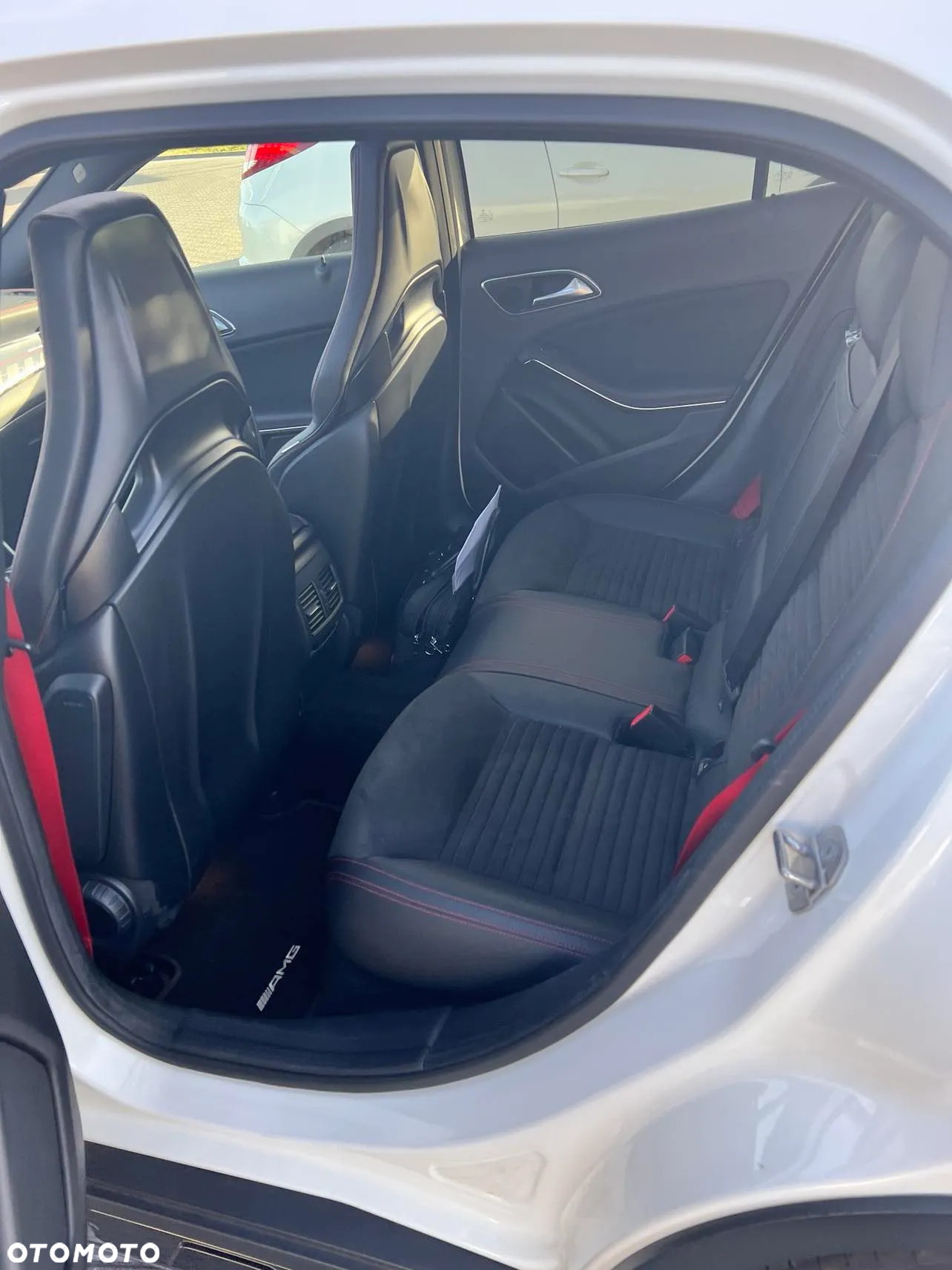 Mercedes-Benz GLA AMG 45 4-Matic - 22