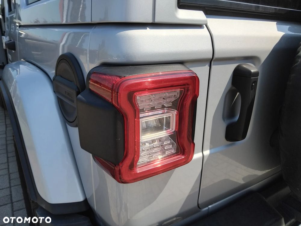 Jeep Wrangler Unlimited GME 2.0 Turbo Sahara - 5