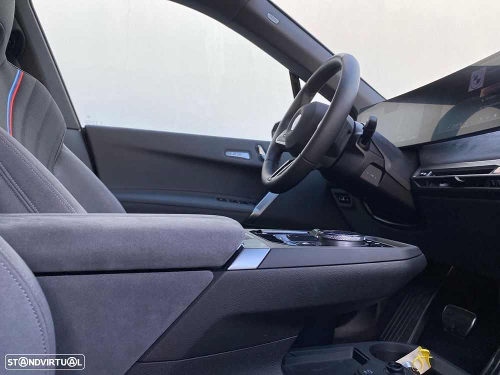 BMW iX xDrive 45 Pack Desportivo Pro - 13