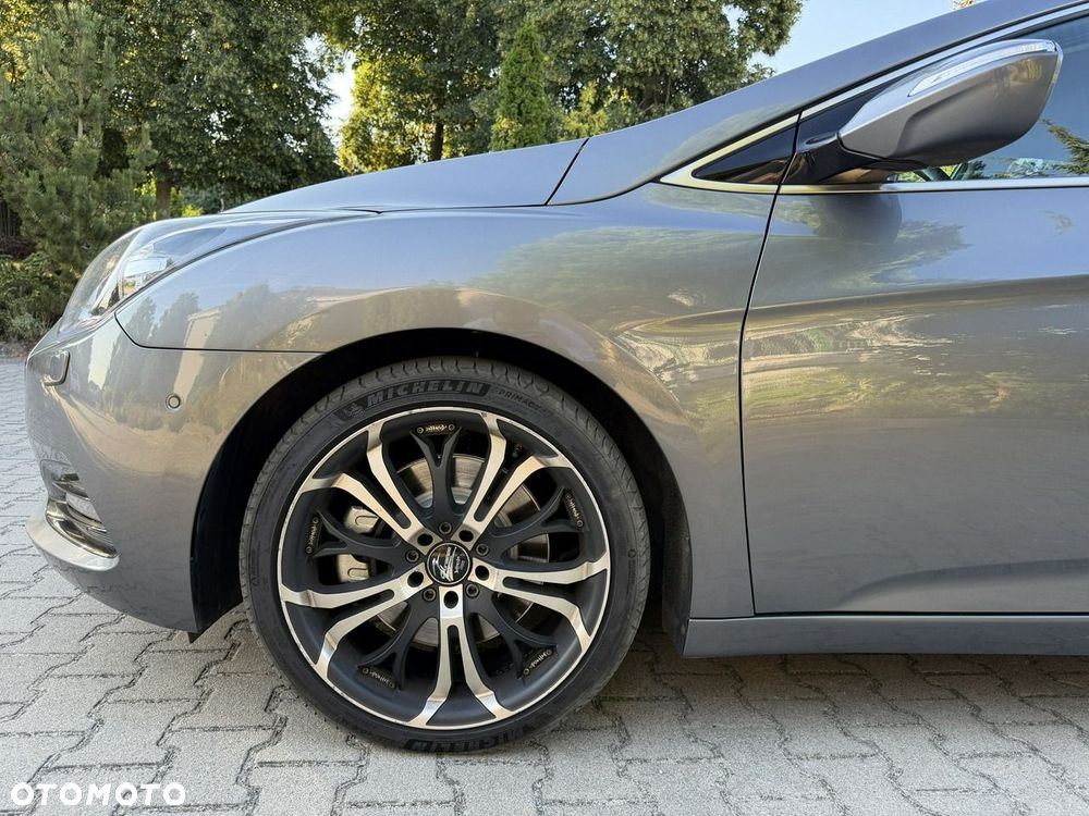 Hyundai i40 Kombi blue 1.7 CRDi DCT Premium - 31