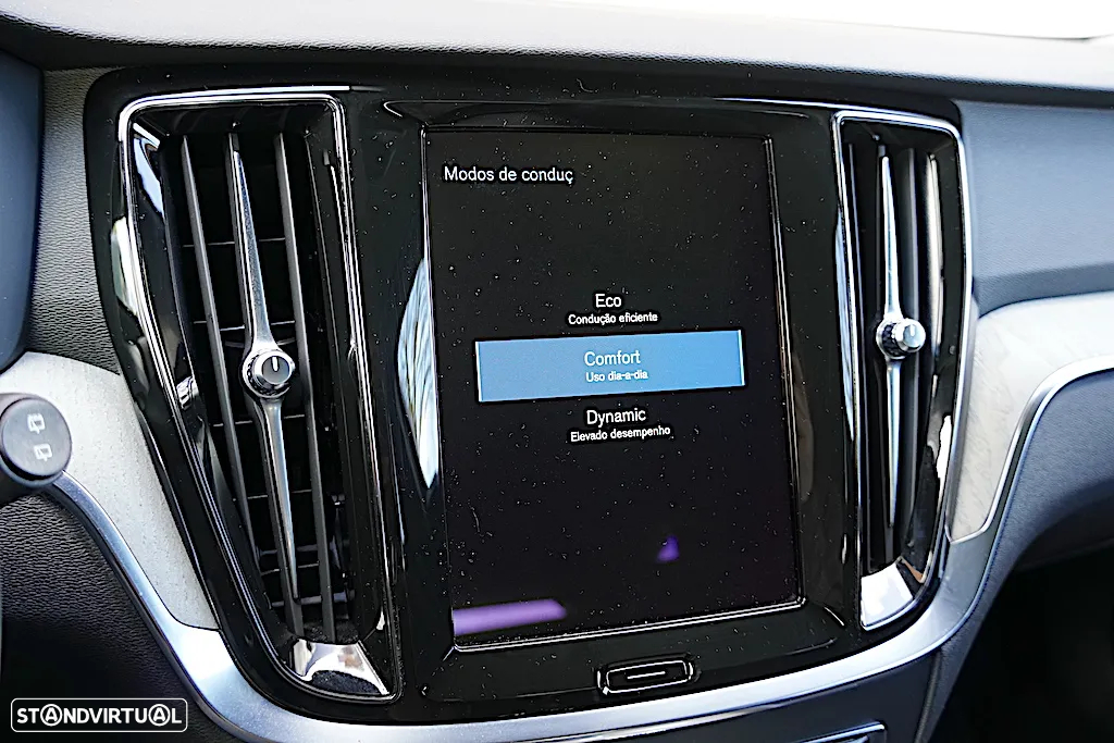 Volvo V60 2.0 D4 Inscription Geartronic - 34