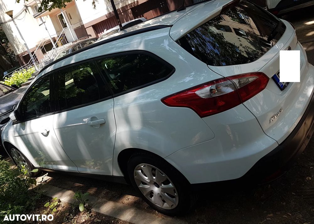 Ford Focus - 12