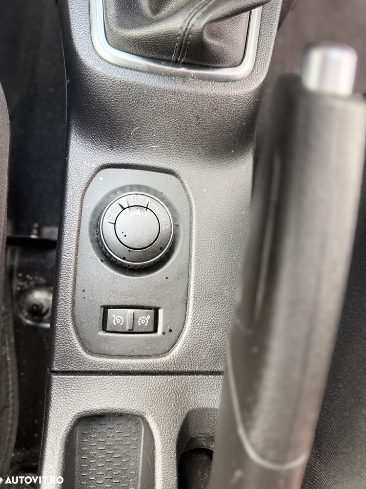 Dacia Duster TCe 130 GPF 4WD Comfort - 10