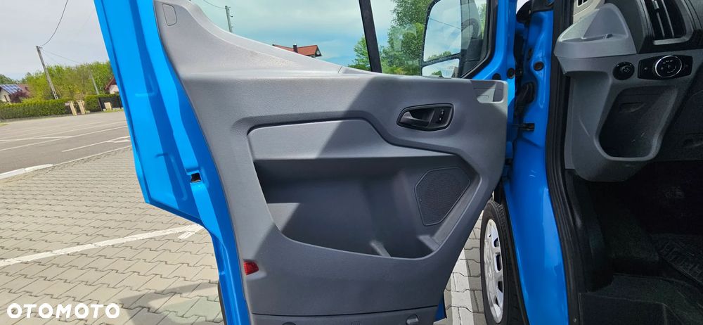 Ford Transit - 9