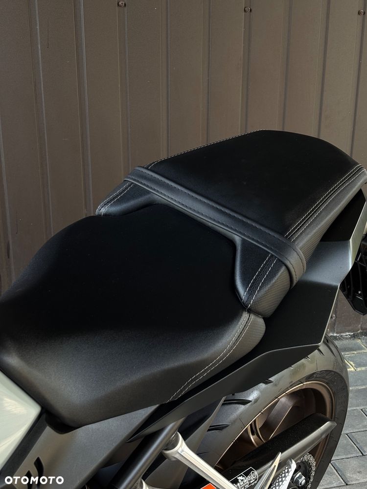 Honda CB - 4
