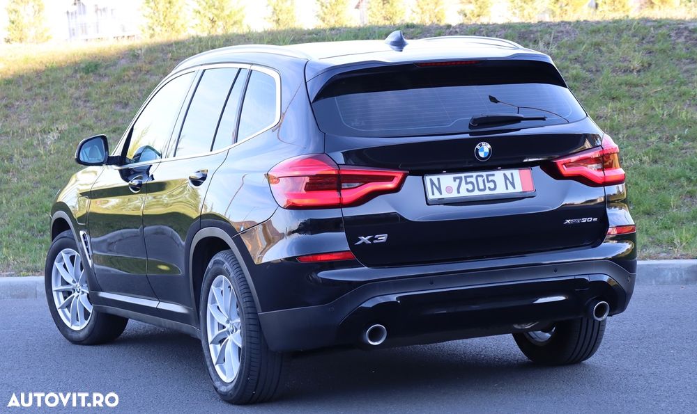 BMW X3 xDrive30e Aut. Luxury Line - 3