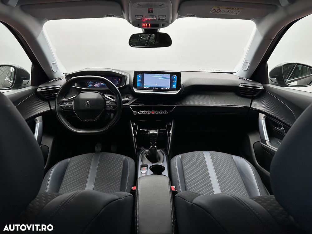 Peugeot 2008 1.2 PureTech Turbo S&S Allure - 6