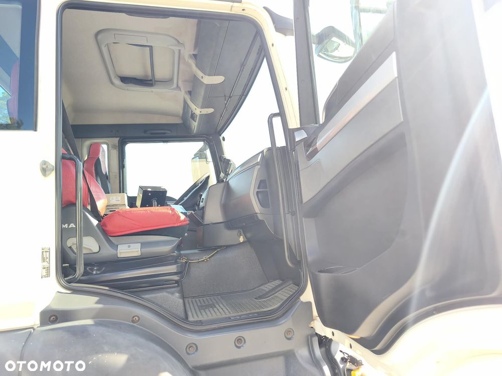 MAN TGS 26.320 6x2 do zabudowy 2012r rozstaw osi 3,9 rama 5,9m - 37