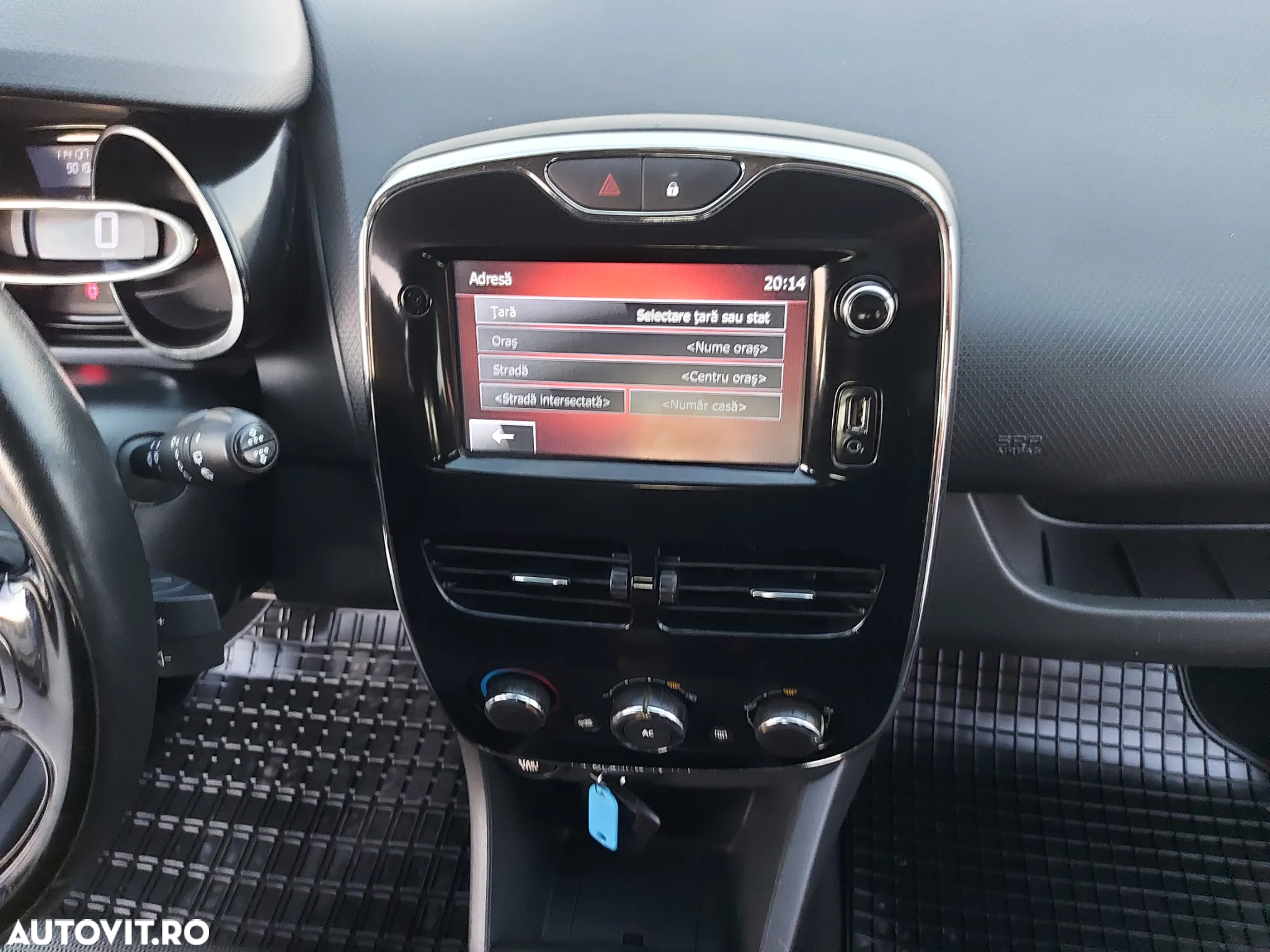 Renault Clio - 20