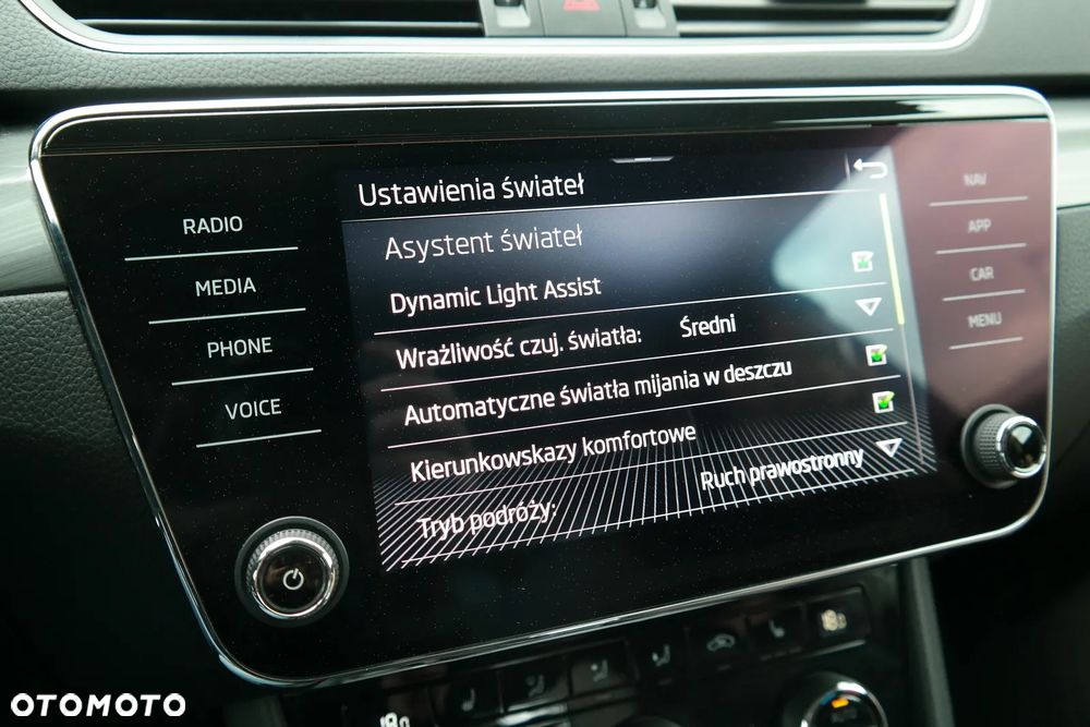 Skoda Superb 2.0 TDI SCR 4x4 Style DSG - 33