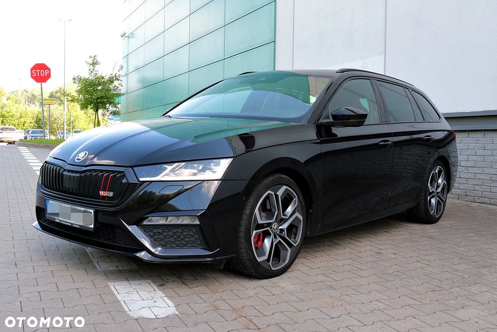 Skoda Octavia 2.0 TSI DSG RS Plus - 4
