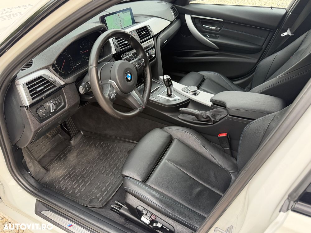 BMW Seria 3 320i xDrive Aut. M Sport - 13