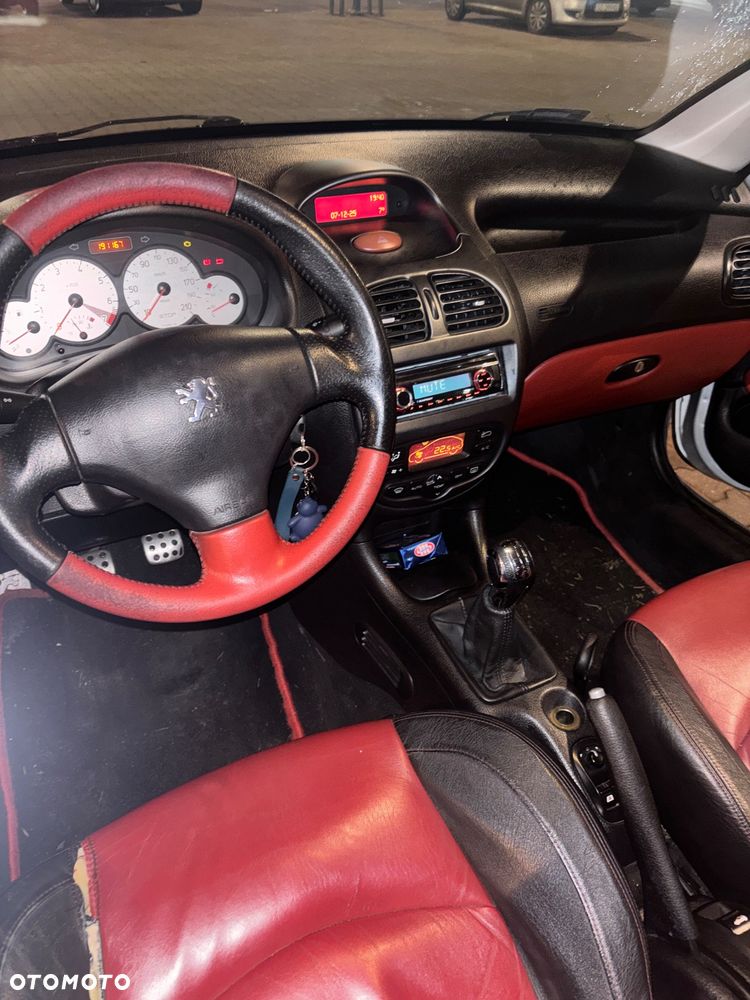 Peugeot 206 CC 1.6 - 9