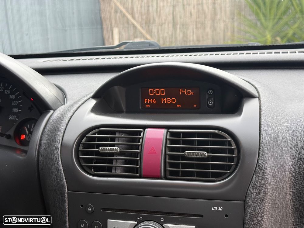 Opel Corsa 1.3 CDTi Enjoy - 10