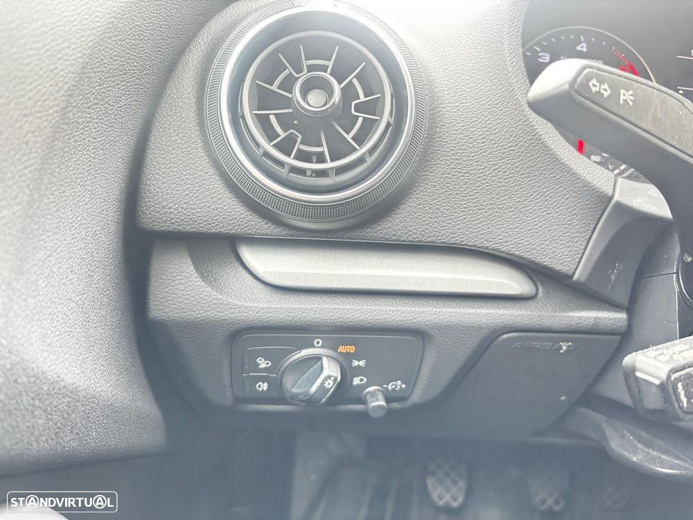 Audi A3 Limousine 1.6 TDI - 13