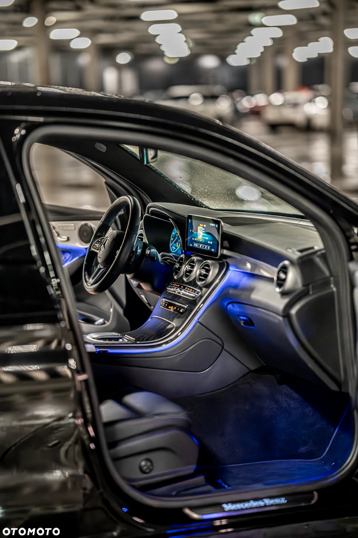 Mercedes-Benz GLC 300 4Matic 9G-TRONIC AMG Line - 26