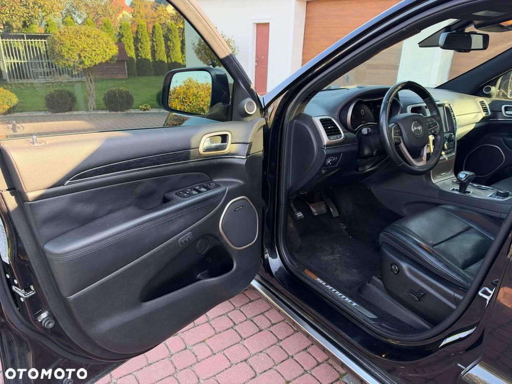 Jeep Grand Cherokee - 17