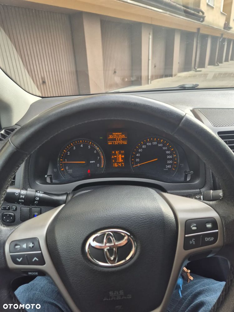 Toyota Avensis 1.8 Sol - 10