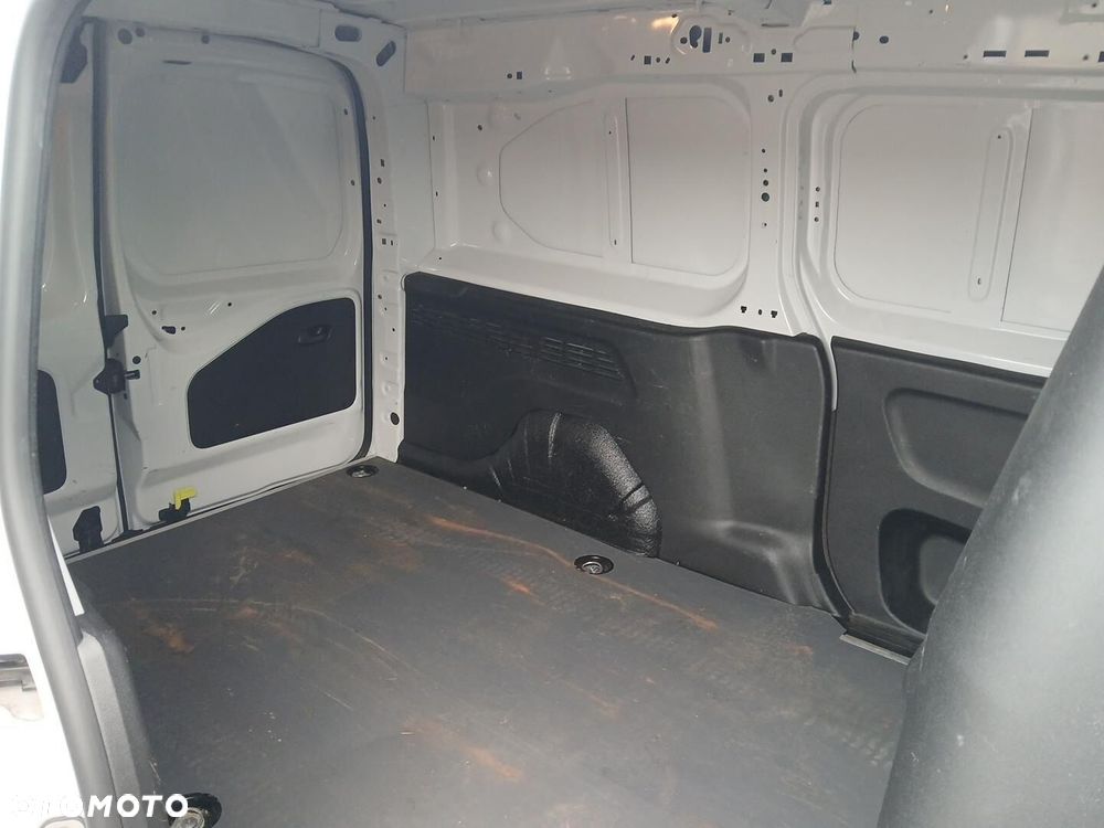 Toyota PROACE CITY - 21