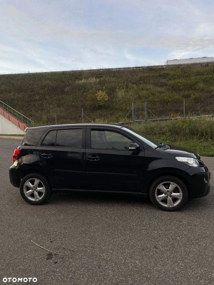 Toyota Urban Cruiser 1.4 D-4D Sol 4x4 - 4