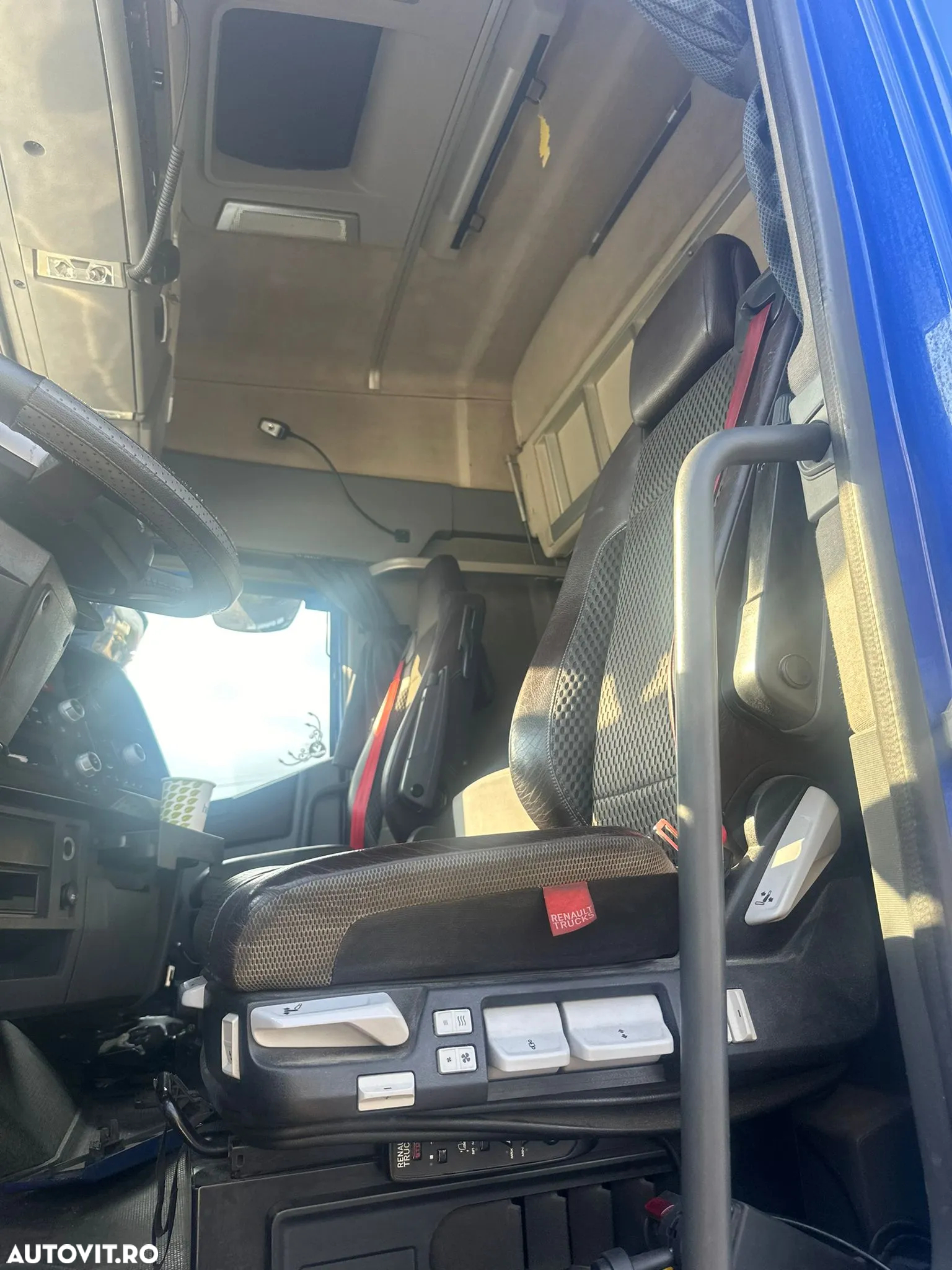 DEZMEMBREZ Renault Euro 6 T380 T430 T440 T460 T480 T 520 DEZMEMBRARI Cabina - 6