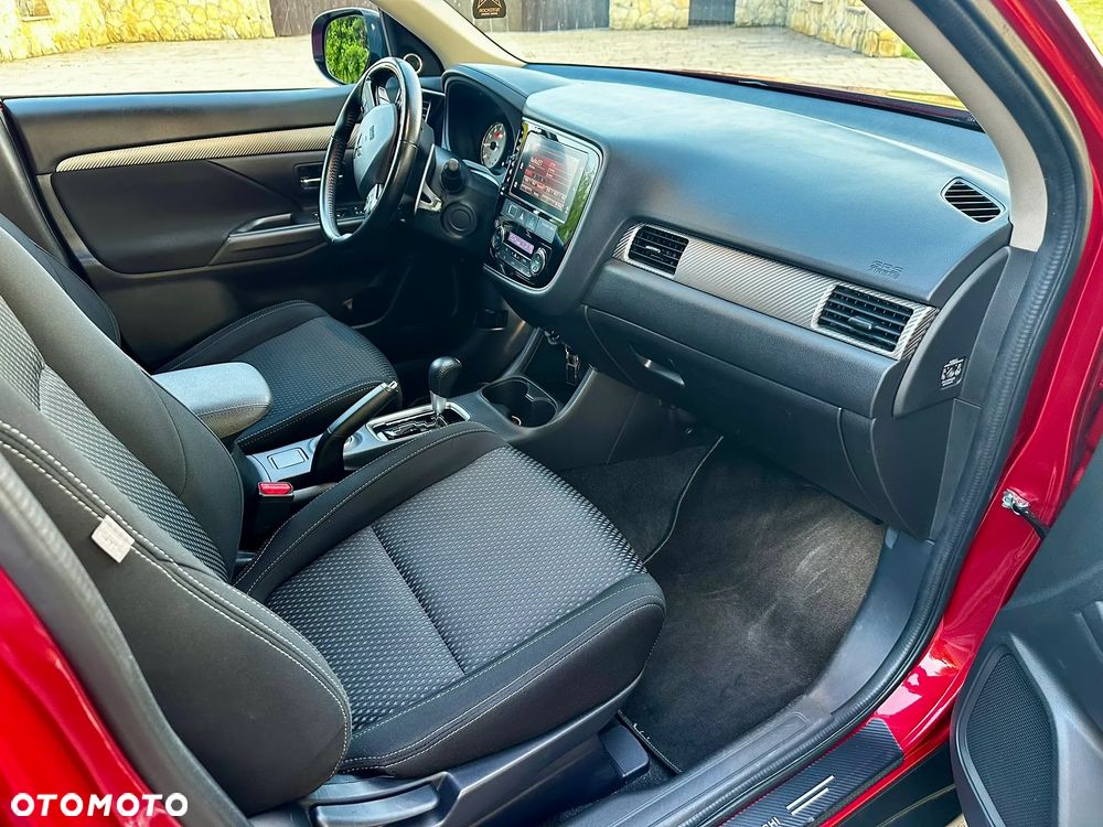 Mitsubishi Outlander 2.0 Intense + SDA 4WD CVT - 11