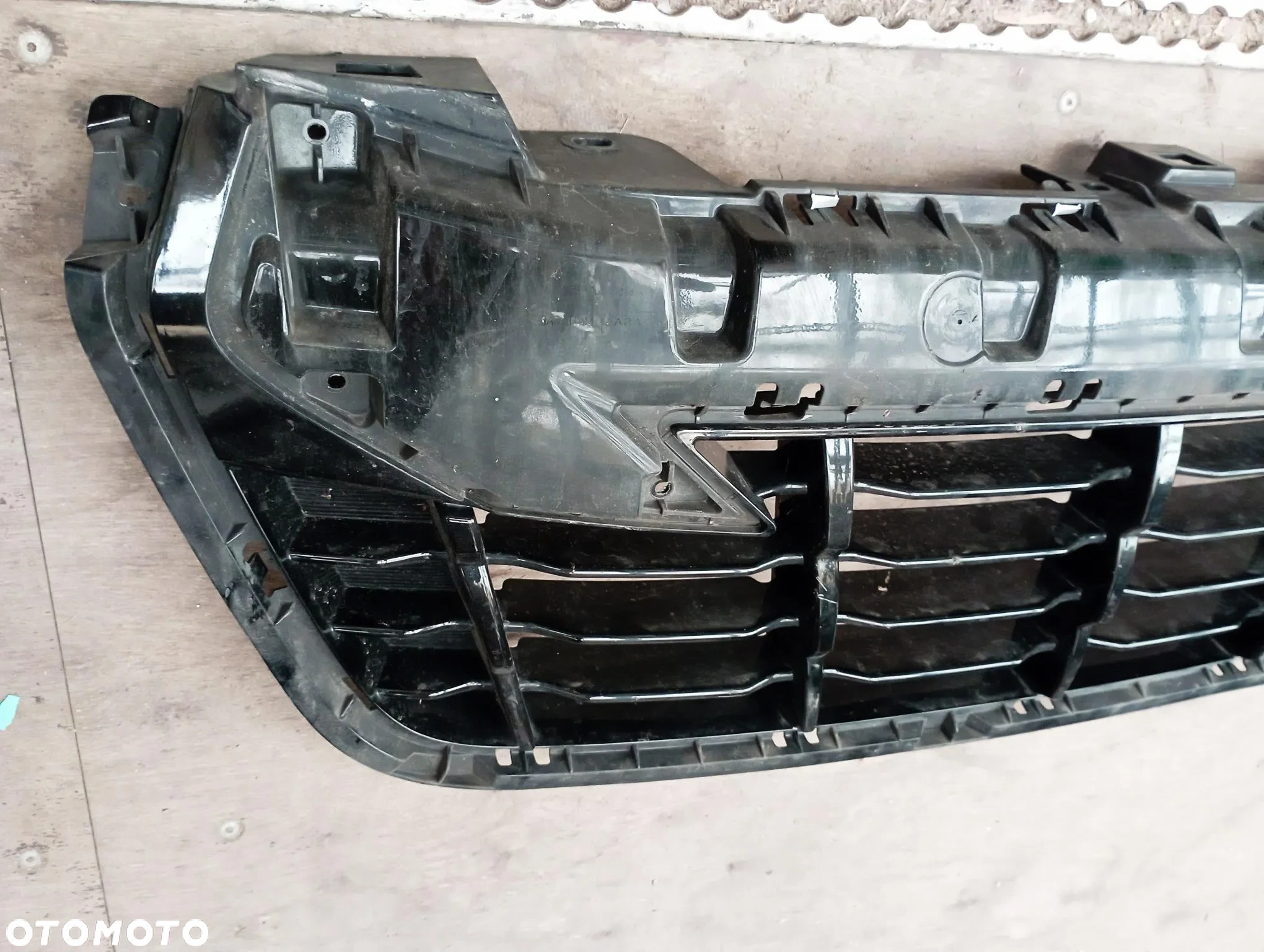 ATRAPA chłodnicy krata wlotu   ISUZU D-max III - 2
