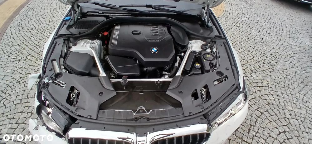 BMW Seria 5 530i Sport Line - 26