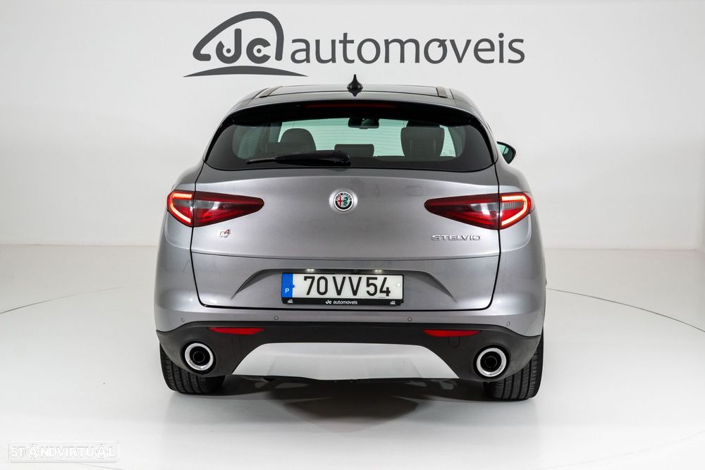 Alfa Romeo Stelvio 2.2 D Super AT8 Q4 - 8