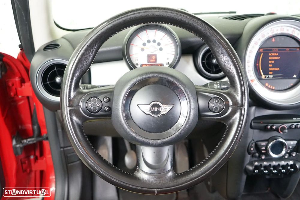 MINI 3 Portas One D - 15