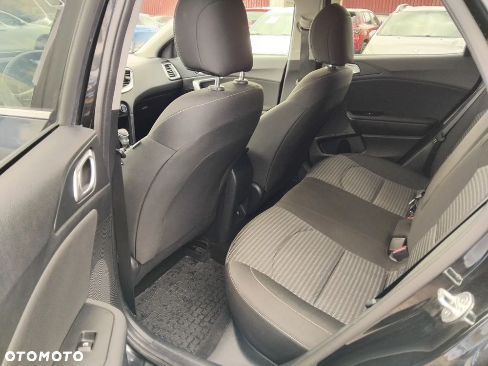 Kia XCeed 1.5 T-GDI M DCT - 25