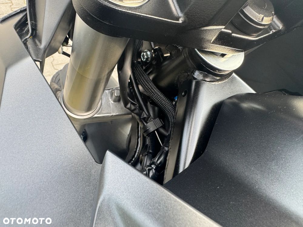 Suzuki V-STROM - 34