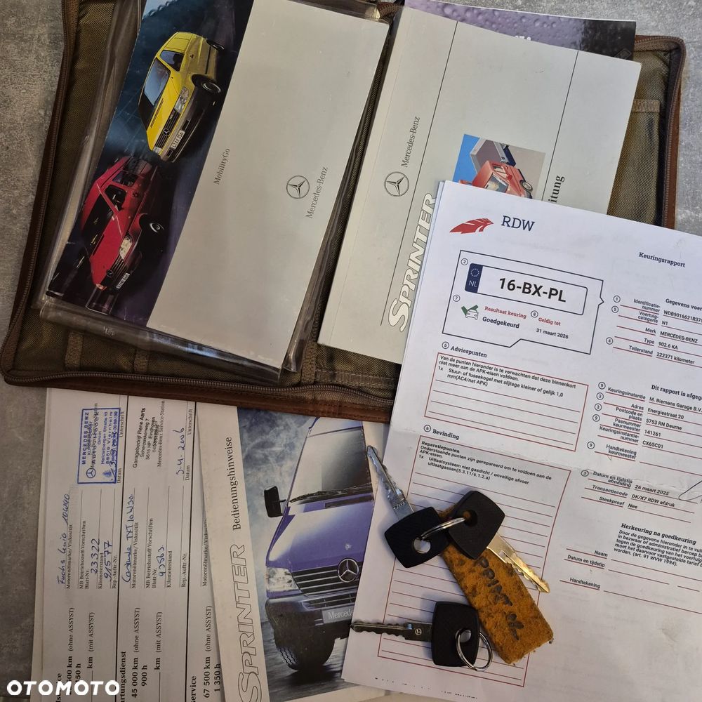 Mercedes-Benz Sprinter - 32