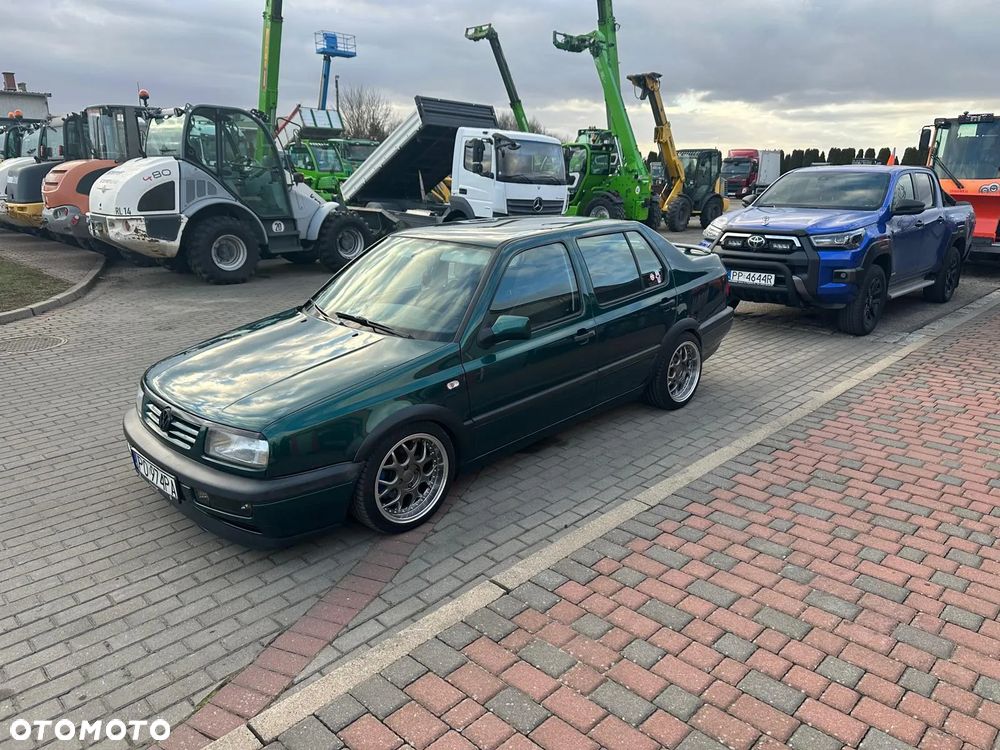 Volkswagen Vento - 1