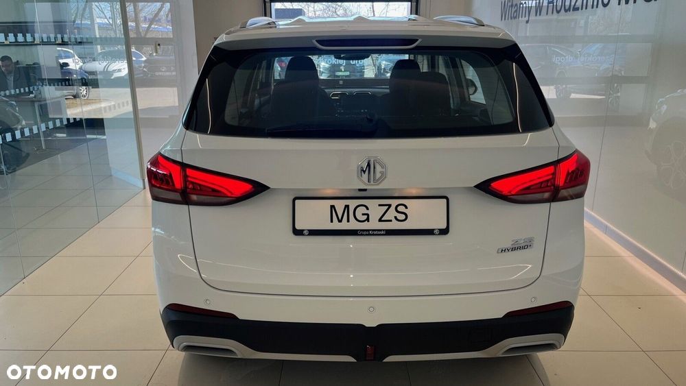 MG ZS Hybrid+ - 14