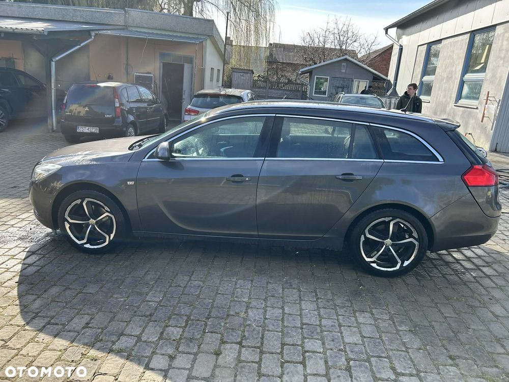 Opel Insignia 1.8 - 1