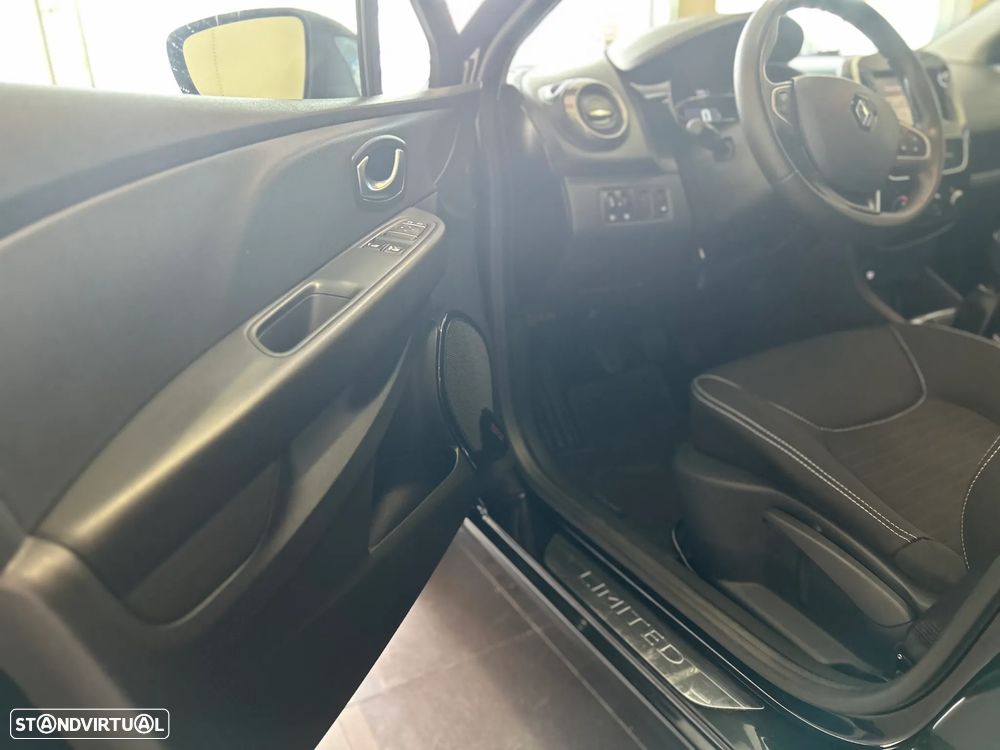 Renault Clio 1.5 dCi Limited EDition - 22