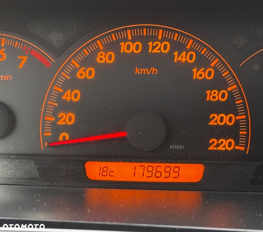Honda FR-V 1.7 Comfort - 9