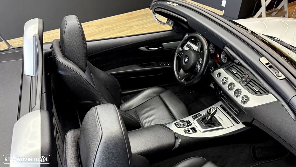 BMW Z4 35 is Auto - 27
