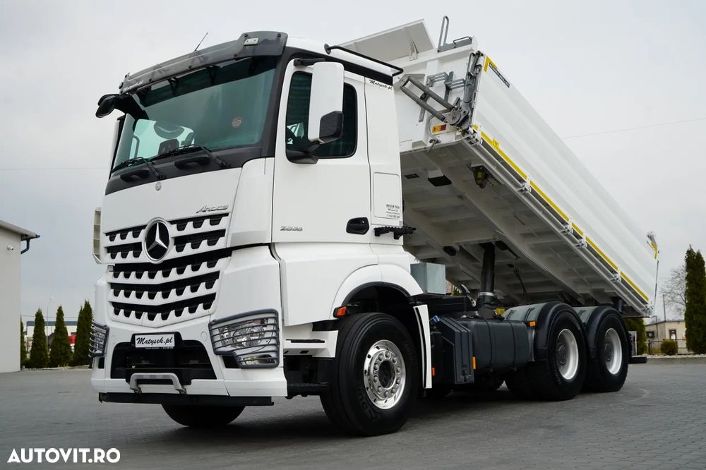 Mercedes-Benz AROCS 2658 / BASCULATOR 3 LATE / SARCINĂ UTILĂ 14 TONE / JANTE DIN ALIAJ / EURO 6 - 2