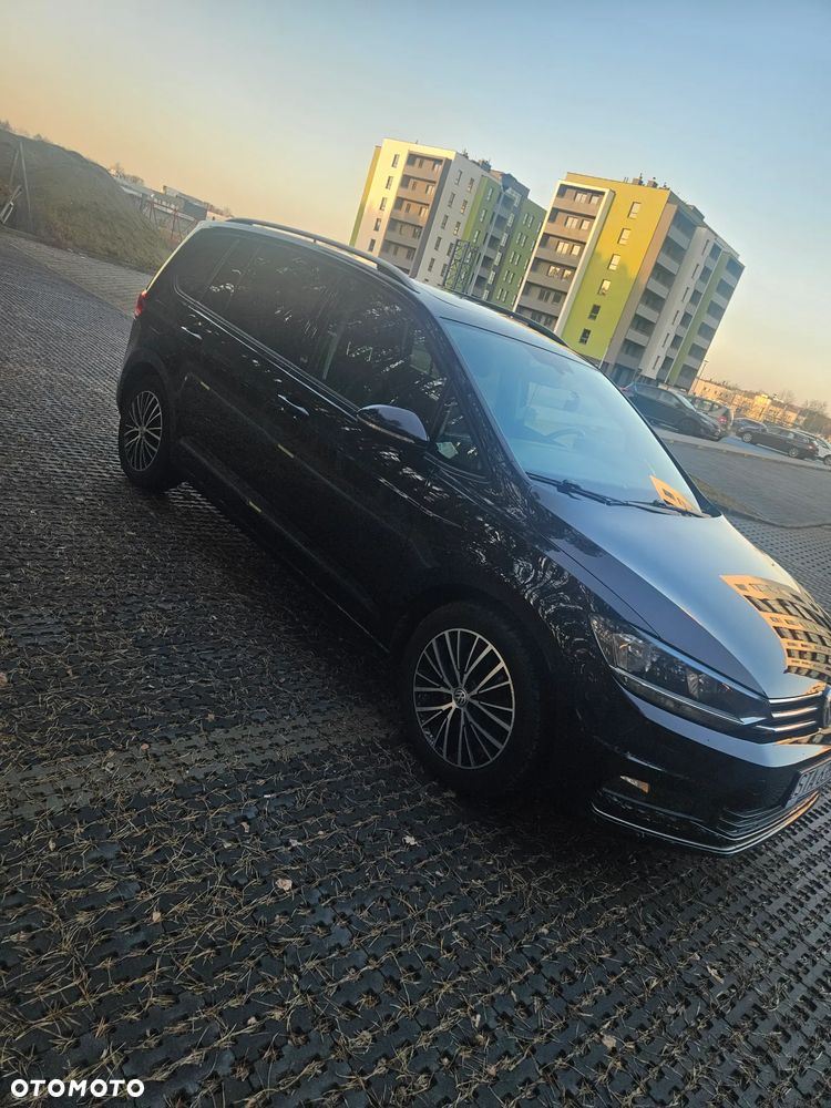 Volkswagen Touran 2.0 TDI BMT Comfortline - 13