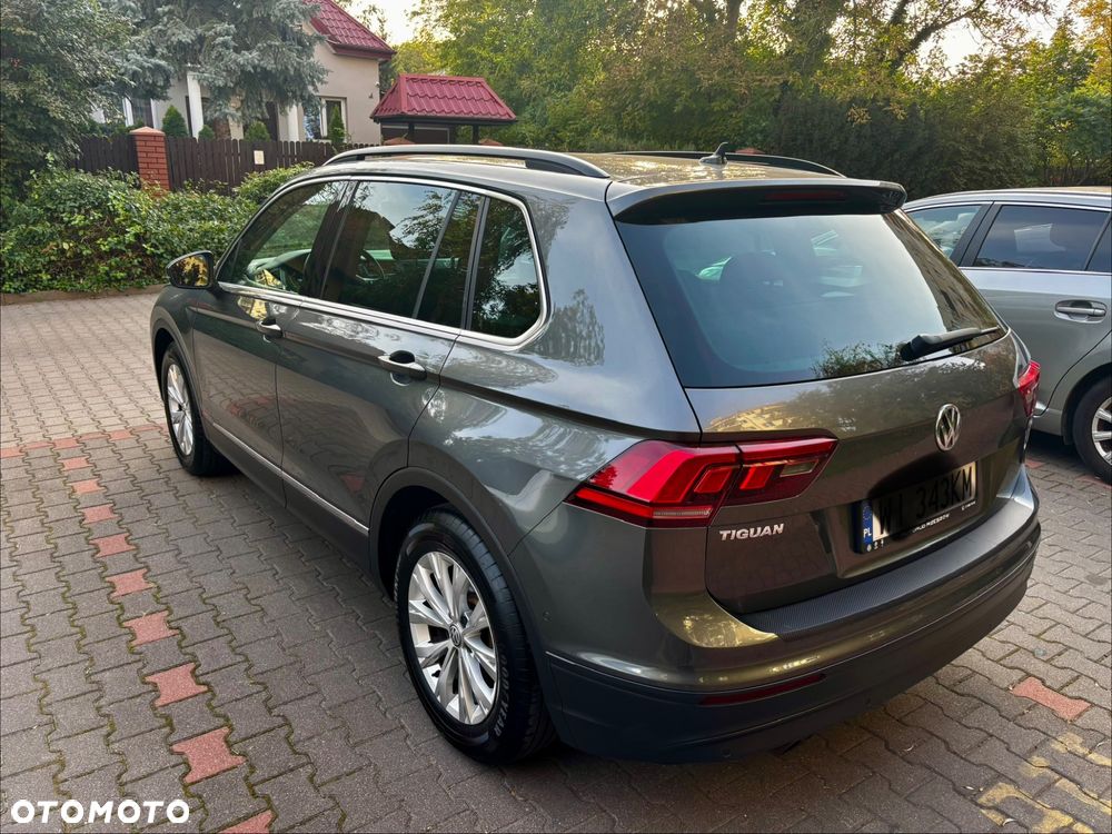 Volkswagen Tiguan - 11