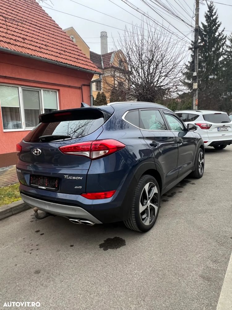 Hyundai Tucson 2.0 CRDI 4WD Premium - 5