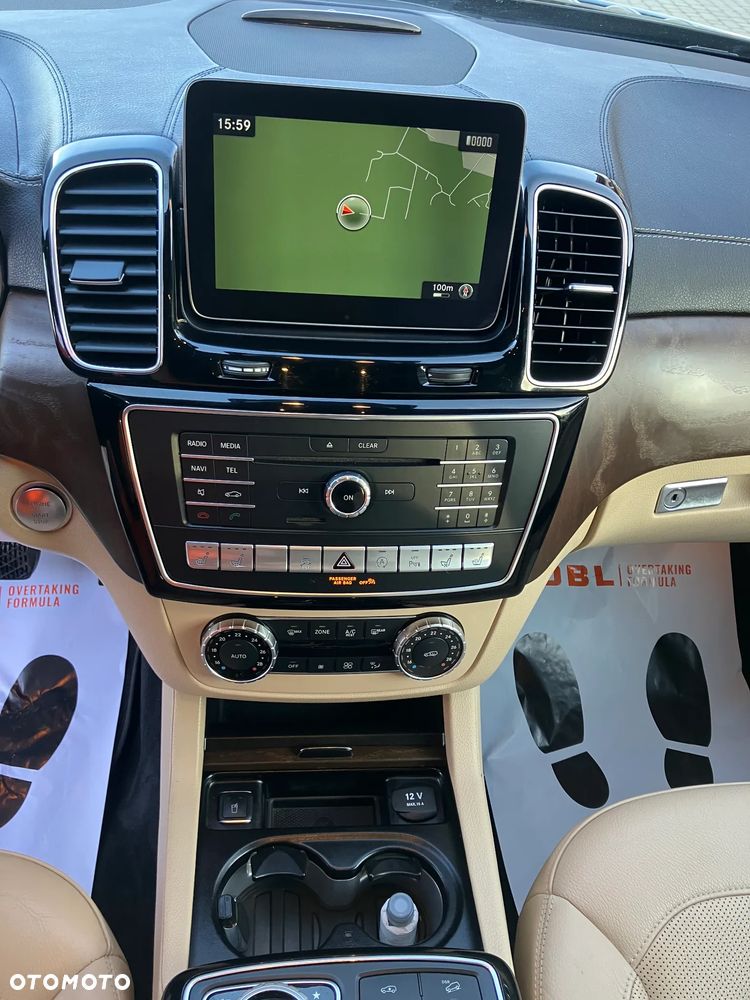 Mercedes-Benz GLE - 14