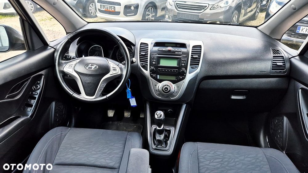 Hyundai ix20 1.4 Premium blue - 33