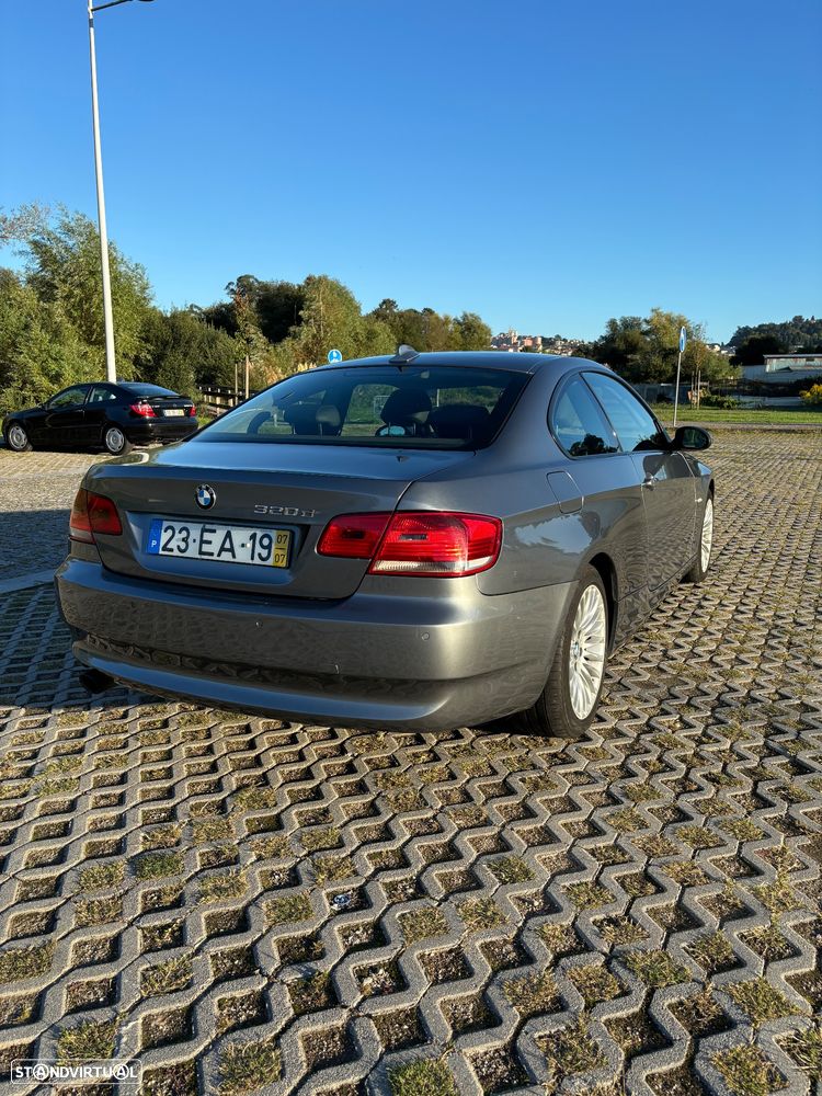 BMW 320 d Coupe Auto - 8
