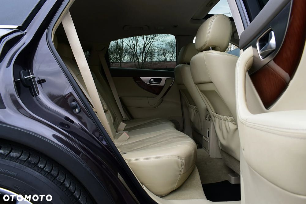 Infiniti FX FX30d S Premium - 7
