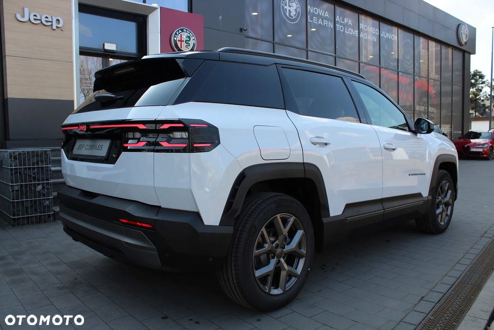 Jeep Compass 1.2 T3 mHEV First Edition FWD DCT - 3