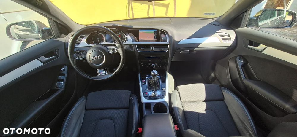 Audi A4 Avant 2.0 TDI DPF S line Sportpaket - 8