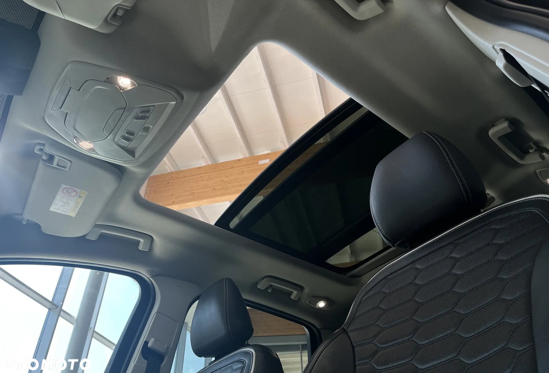 Ford Kuga Vignale 2.0 TDCi AWD - 9